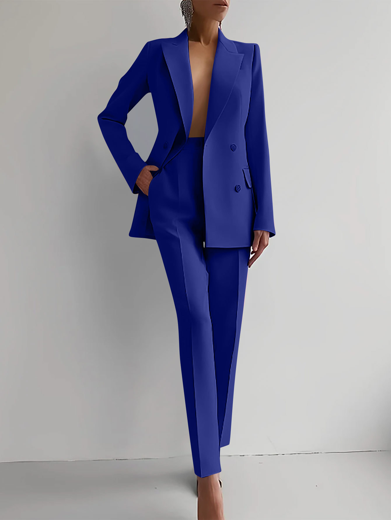 Ella | Women's Tailored Suit Set for Professional Wear 3