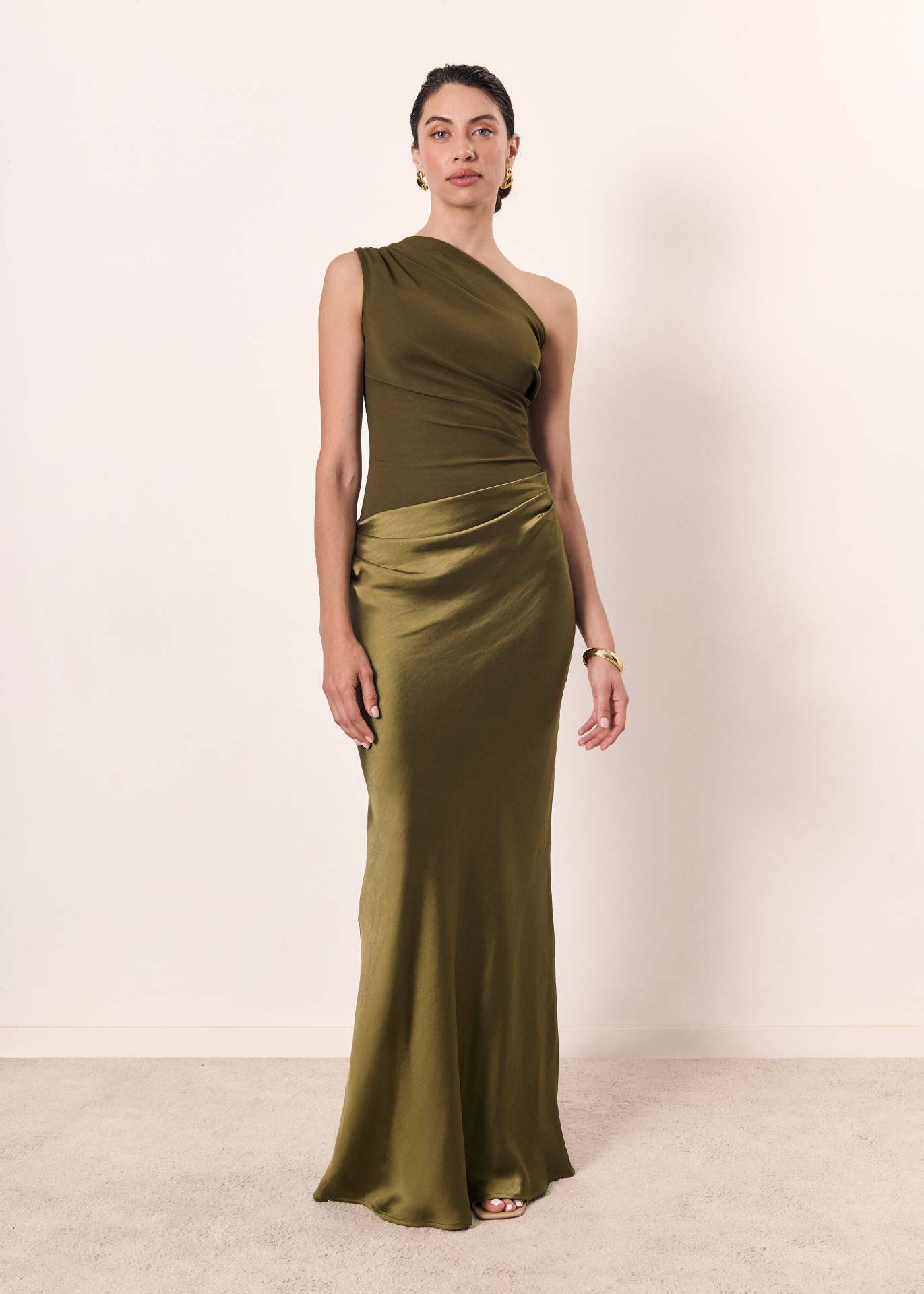Women's Elegant Maxi Dress Flattering Waistline Soft Fabric Summer Spring