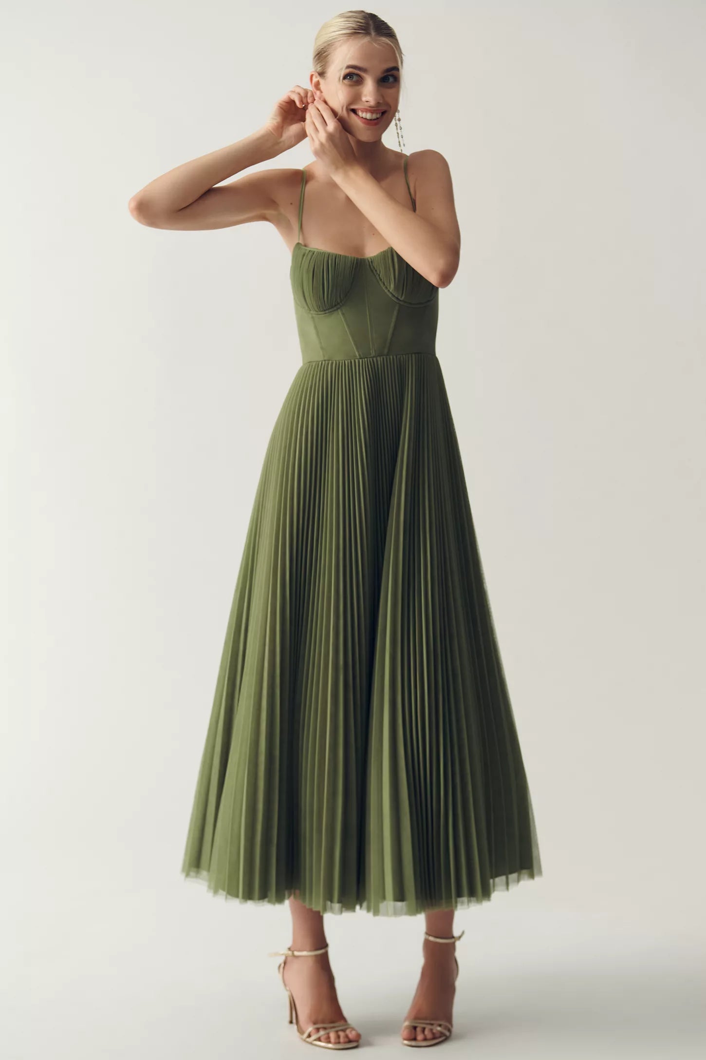 Women's Open Back Dress Modern Elegance | Sleeveless | Midi Length