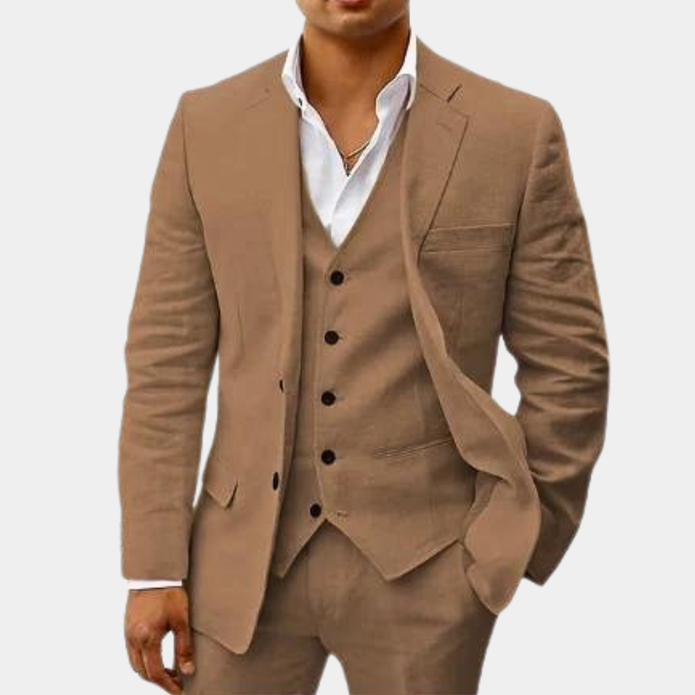 Alvion | Men’s Three-Piece Suit in a tailored polished look